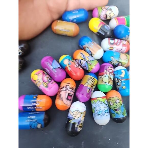 Mighty Beanz lot 28 Total 2004, I Know Nothing About Them Please See Photos - Picture 2 of 8